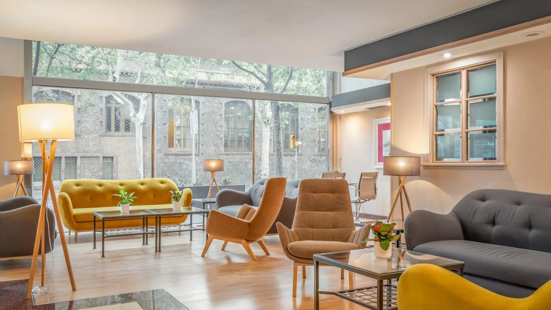 Sunotel Aston Barcelona 3*,