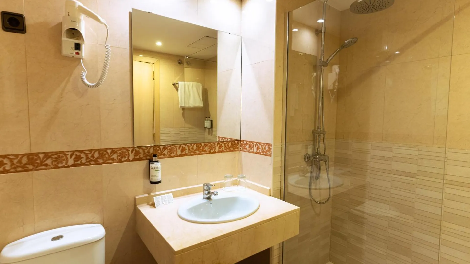 Hotel Sunotel Aston Barcelona